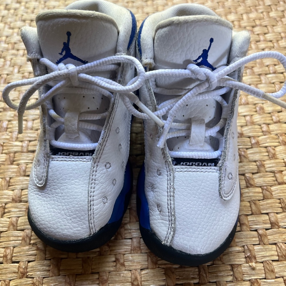 Jordan Retro 13 8C  Sneakers in White and Blue